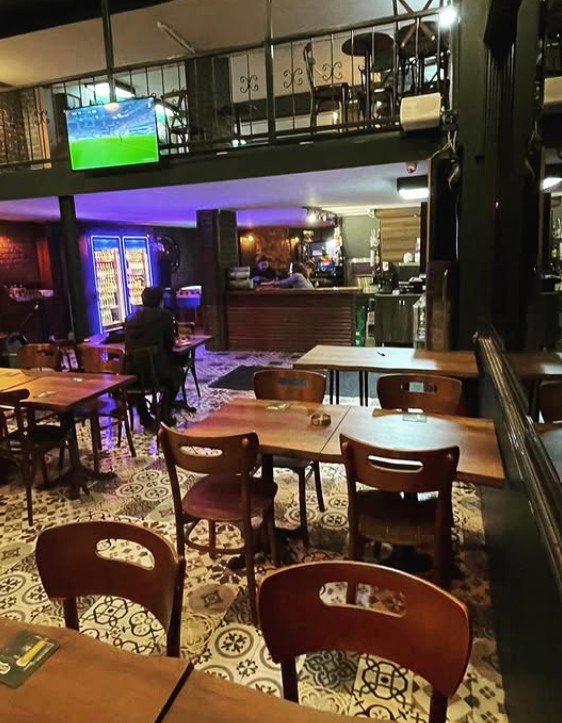 Enjoy Pub Galeri 8